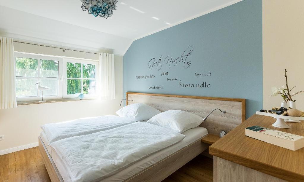 Haus Seeschwalbe Ahrenshoop Esterno foto